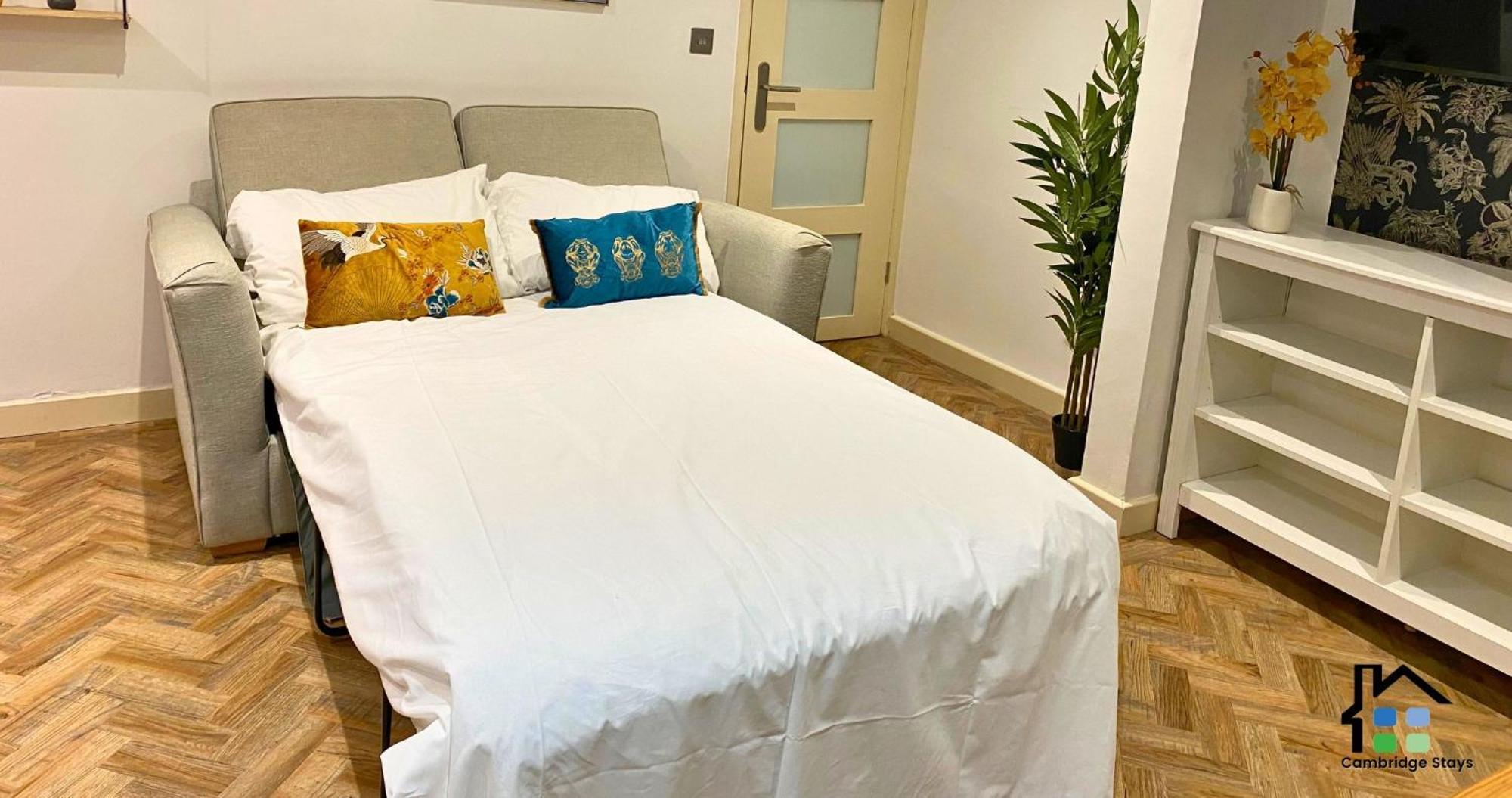 Stunning 1Br - Super Central- Peaceful Area - Lower Ground Apartment Κέμπριτζ Εξωτερικό φωτογραφία